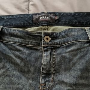 Torrid size 28s boyfriend jeans